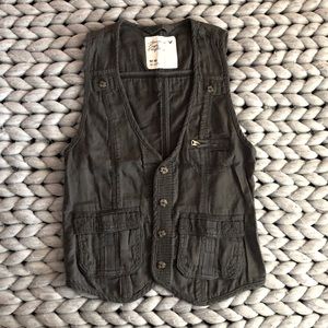 ⚠️Low-Ball Sale⚠️ Gray American Eagle Vest